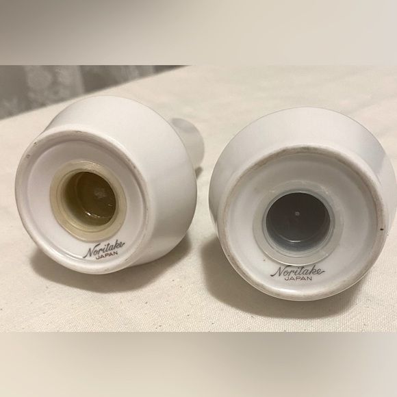 Vintage Noritake “Homecoming” Salt & Pepper Shakers - Retired Pattern, Japan - Picture 2 of 4